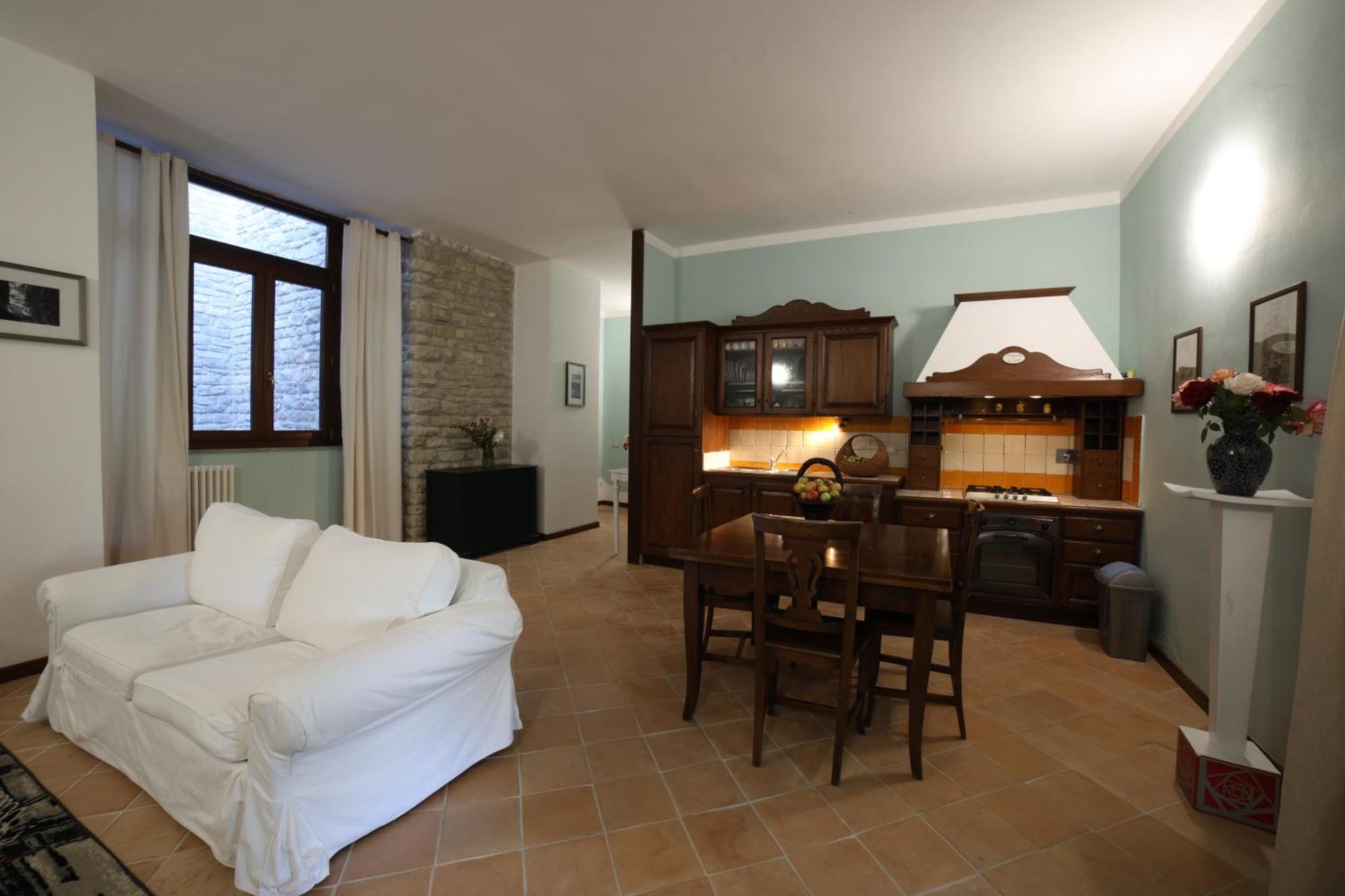 Ht Castello Di Campolongo Aparthotel Valfabbrica Exterior photo